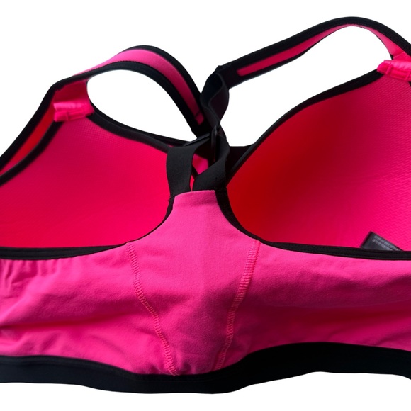 VSX Knockout Sports Bra - Picture 6 of 9